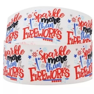 1,5 po. (1 yard) 4 juillet Fête de l'indépendance des États-Unis Ruban gros-grain imprimé scintillant, plus que des feux d'artifice, ruban de création mignon