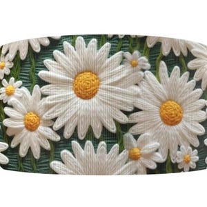 Ruban artisanal en gros-grain à imprimé floral de 1,5 po. (1 yard) aspect brodé 3D marguerite blanche fleur de jardin de Pâques