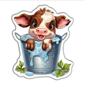 Pode incluir: Ilustração de desenho animado de um bezerro marrom e branco tomando banho em um balde de metal cheio de água com sabão azul. O bezerro está sorrindo e tem nariz e orelhas rosadas. Há folhas verdes na parte inferior.