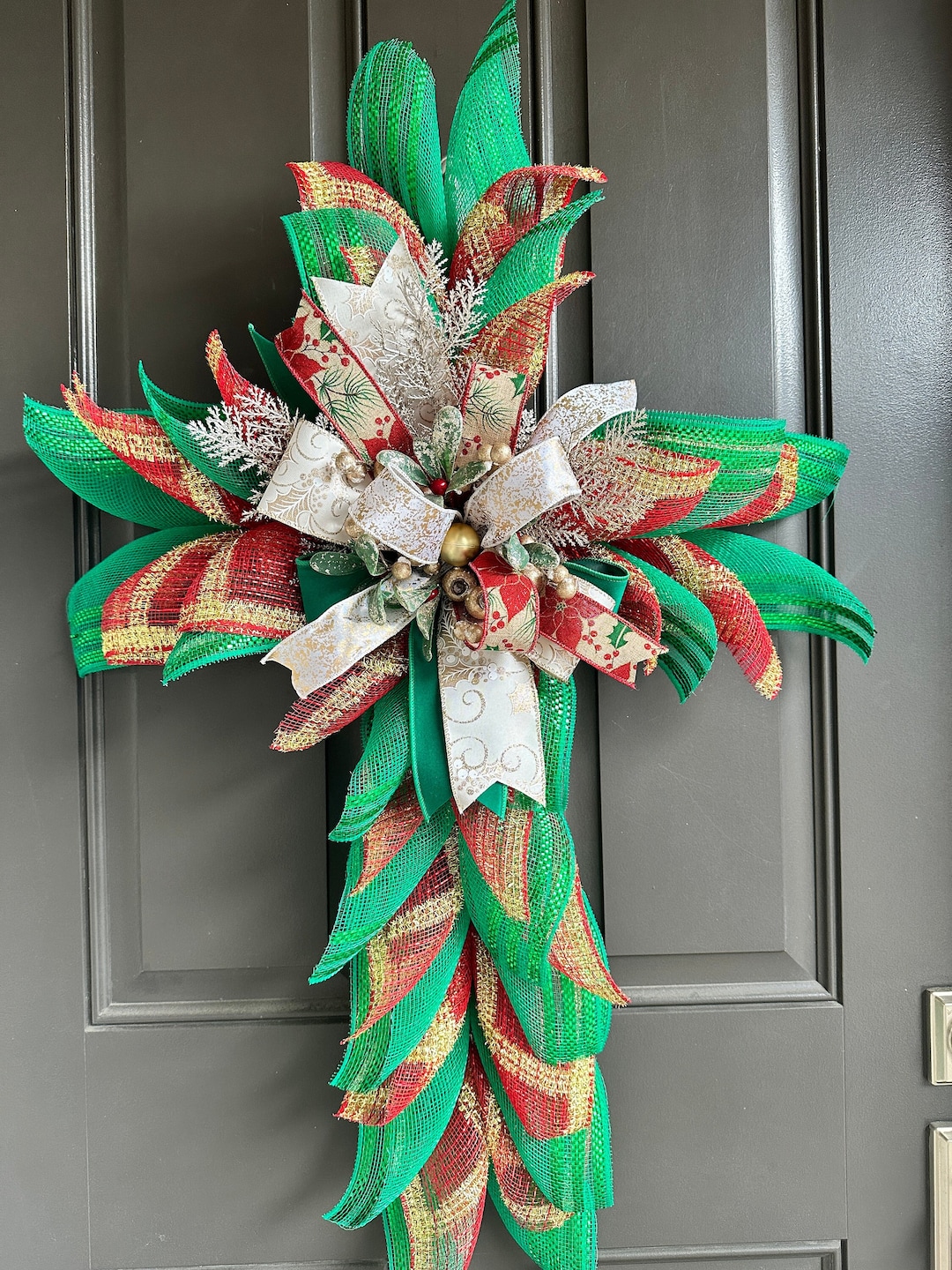 Christmas Cross Wreath 
