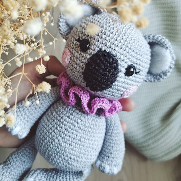 Jasmin the Koala - PDF crochet pattern - *French*