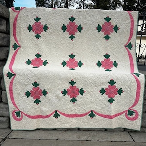 8 point Star Green Vintage Quilt
