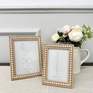 Natural Wood Effect Beaded Picture Frames – Tabletop, Wall Decor Photo Frame (6x4", 7x5")