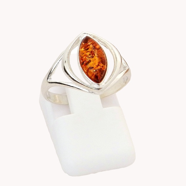 Bague en argent et en ambre rouge véritable taille 53