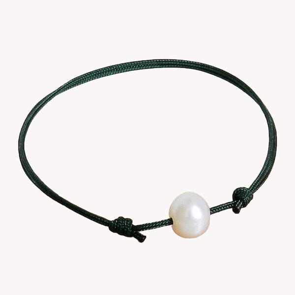 Bracelet femme perle de culture véritable sur cordon vert