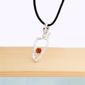 Pendentif carte Corse en ambre et argent