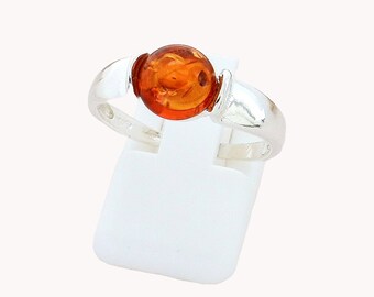 Bague en argent et en ambre véritable