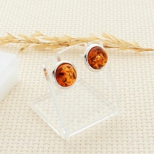 Amber oorbellen op zilver