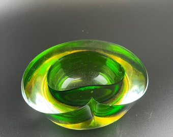 Ciotola Sommerso di Murano vintage anni '70 e '80, ciotola per mele, ciotola in vetro di mela della metà del secolo, verde