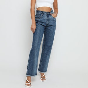 Straight leg frayed hem jeans outlet