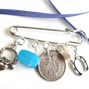 Charm für die Braut: Sixpence, Claddagh, Seeglas, Perle - etwas Altes, Neues, Geborgtes, Blaues