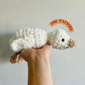 2-in-1 Goose Crochet Pattern / Keychain Goose Crochet / Amigurumi Goose/ PDF Pattern / Easy for Beginners / Goose Christmas Gift