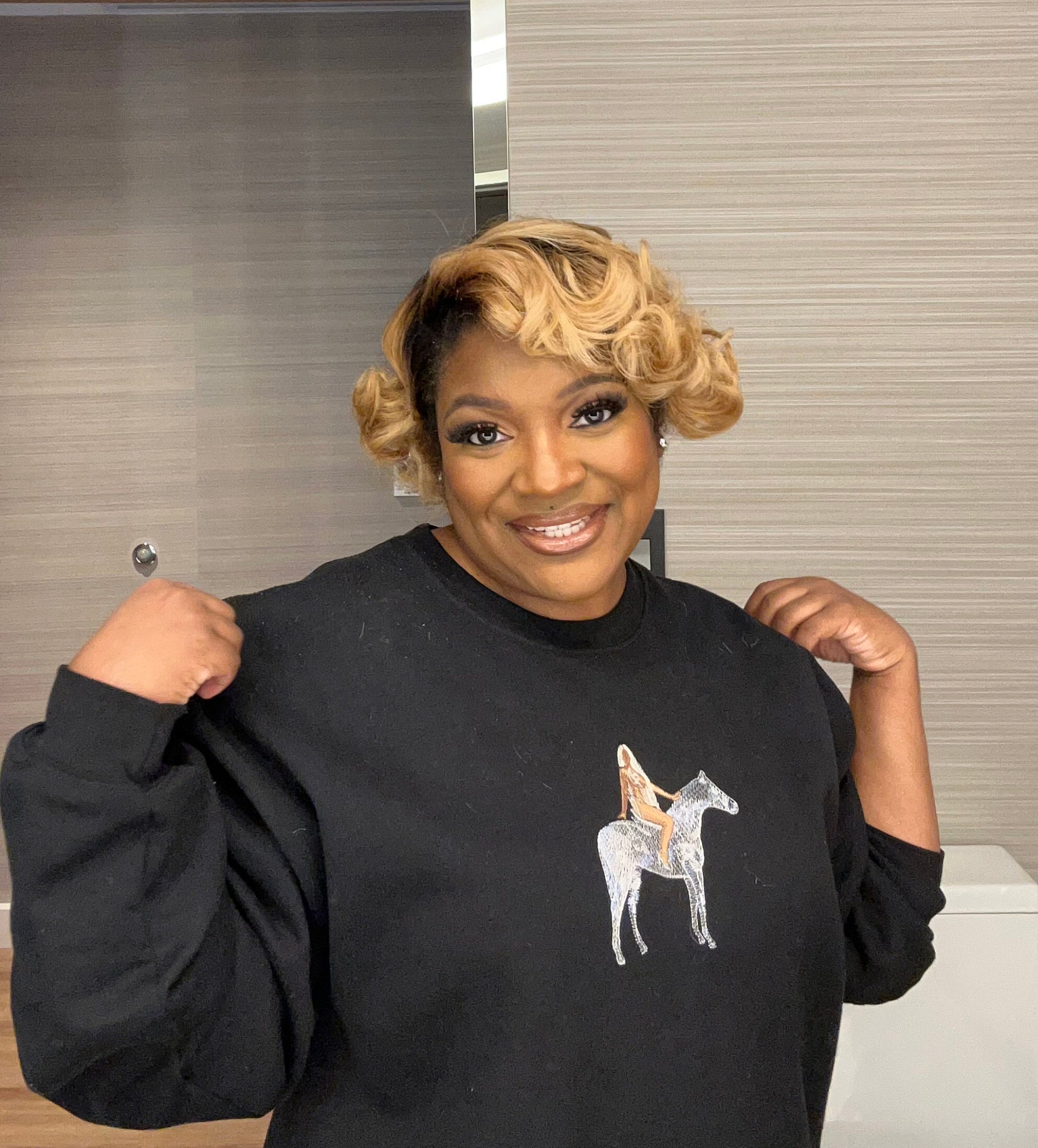 Beyoncé Renaissance Horse Embroidered Tee, Crewneck, or Hoodie - Black ...