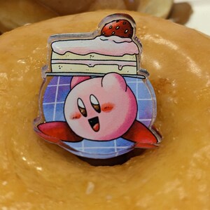 Kirby Cake Pin