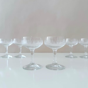 Vintage liqueur glasses set of 6, aperitif glasses, mid-century, 50s cut glasses