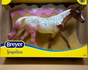 Breyer #62223 Klasyczna/Freedom Decorator Neapolitańska klacz ciepłokrwista