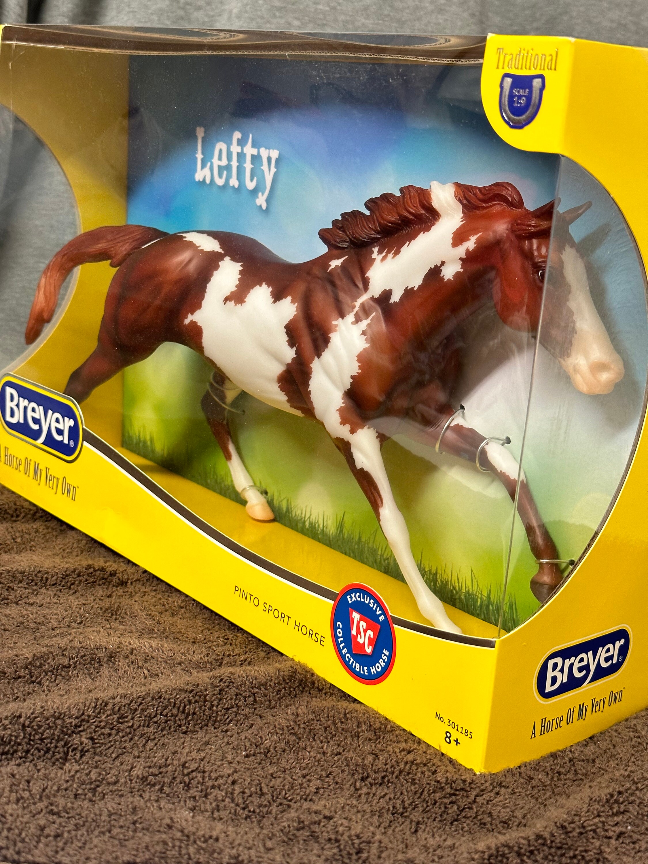 Breyer #301185 “lefty” Sport Horse Pinto Cigar Mold Tractor Supply
