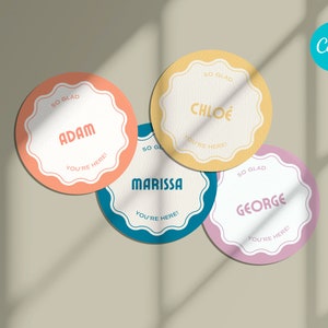 Plantilla de tarjeta de mesa de boda redondeada y cuadrada en Canva. Fácil de personalizar. Forma redonda mínima. Estética bohemia moderna. Apto para Cricut
