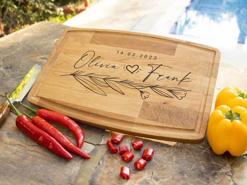 Personalized Cutting Board, Custom Wood Cutting Board, Engraved Wedding Gift, Engagement Gift For Couple, Unique Bridal Shower, Couple Gift zdjęcie 4