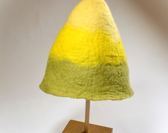 Yellow and green sauna hat, made of felt