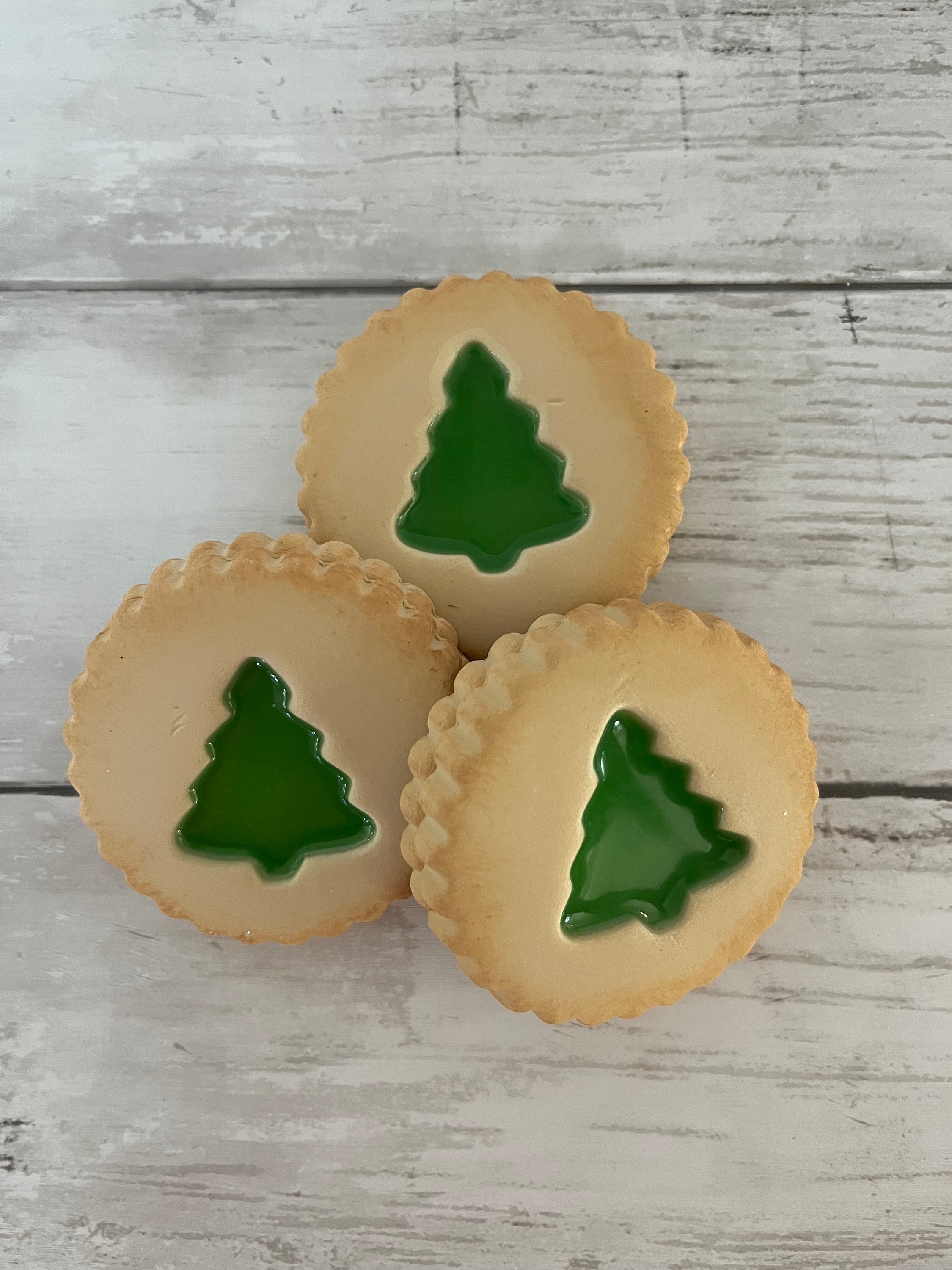 Nep Linzer-kerstboomkoekjes: gelaagd decor dienblad (set van 3), image size:2250x3000