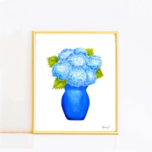 Impresión / Hortensia azul en florero azul / Ramo floral costero, gran decoración de pared milenaria / Hamptons / Nantucket, Nueva Inglaterra, verano