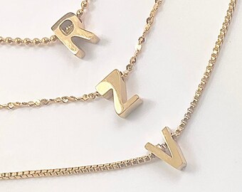 Initialenketting ZEER FILIGREE 18k verguld • discreet, tijdloos vervaardigd • perfect individueel cadeau • past bij elke outfit •