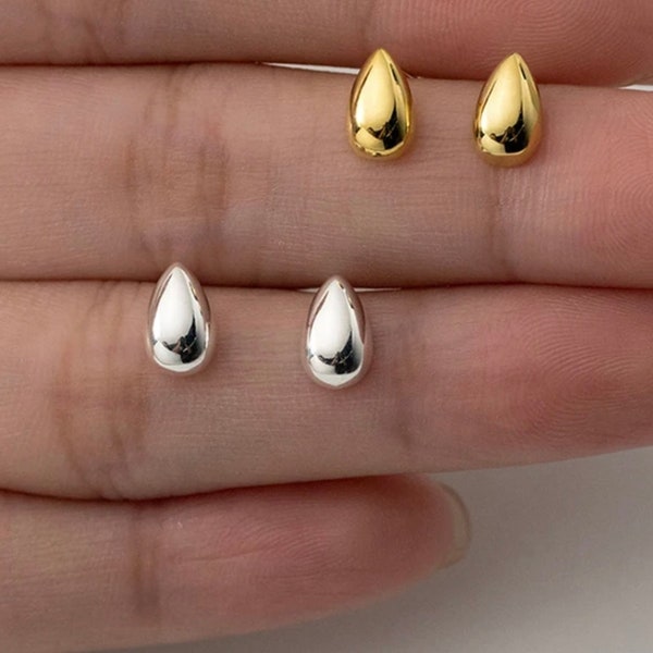 Earrings, Studs Drop Gold • Golden earrings • Classic minimalist gold or 925 silver drops. Wearable on any occasion •