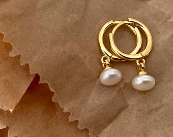 Golden hoop earrings, creoles with small pearl • Classic minimalist • Handmade •