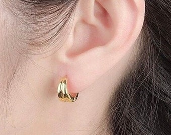 Golden, small creoles, earrings, stainless steel, 24k gold-plated, classically minimalist