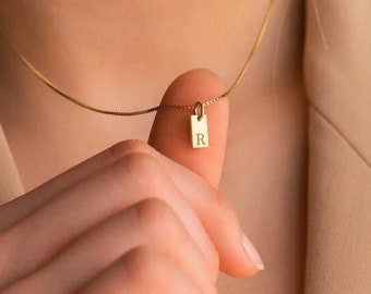 Kette Gold Initialen Buchstaben • 14k vergoldet mit  Anhänger • minimalistisch klassisch • Individuelles Geschenk für Sie •  Handgearbeitet