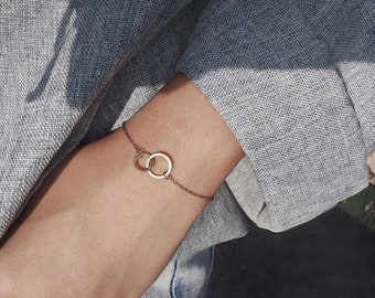 Bracelet à maillons avec pendentif cercle, gold fill • Plaqué or 14 carats, minimaliste • élégamment conçu • bijoux pour la vie de tous les jours • fait main