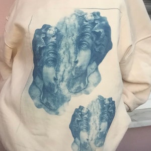 Femina 3 Cyanotype Sweatshirt (white)