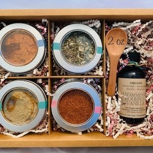 Gourmet Organic Gluten Free Spice and Herb Blends from Around the World - Gift Sets