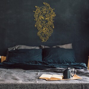 Arte de pared de metal de Medusa, decoración de cabeza de Medusa de la mitología griega, arte de pared mítico, diseño de interiores para sala de estar, arte de pared de gran tamaño, decoración única para el hogar Gold