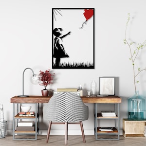 BANKSY Balloon Girl Metal Wall Art, Banksy Girl con globo, gran arte de graffiti Banksy, decoración moderna de la pared para la sala de estar, decoración del hogar imagen 4