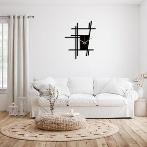 Metal Wall Clock, Minimalist Silent Wall Clock, Unique Home Decor, Modern Large Wall Clock,Abstract Design Clock Art for Wall,Horloge Murale Bild 4