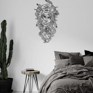 Arte de pared de metal de Medusa, decoración de cabeza de Medusa de la mitología griega, arte de pared mítico, diseño de interiores para sala de estar, arte de pared de gran tamaño, decoración única para el hogar imagen 5