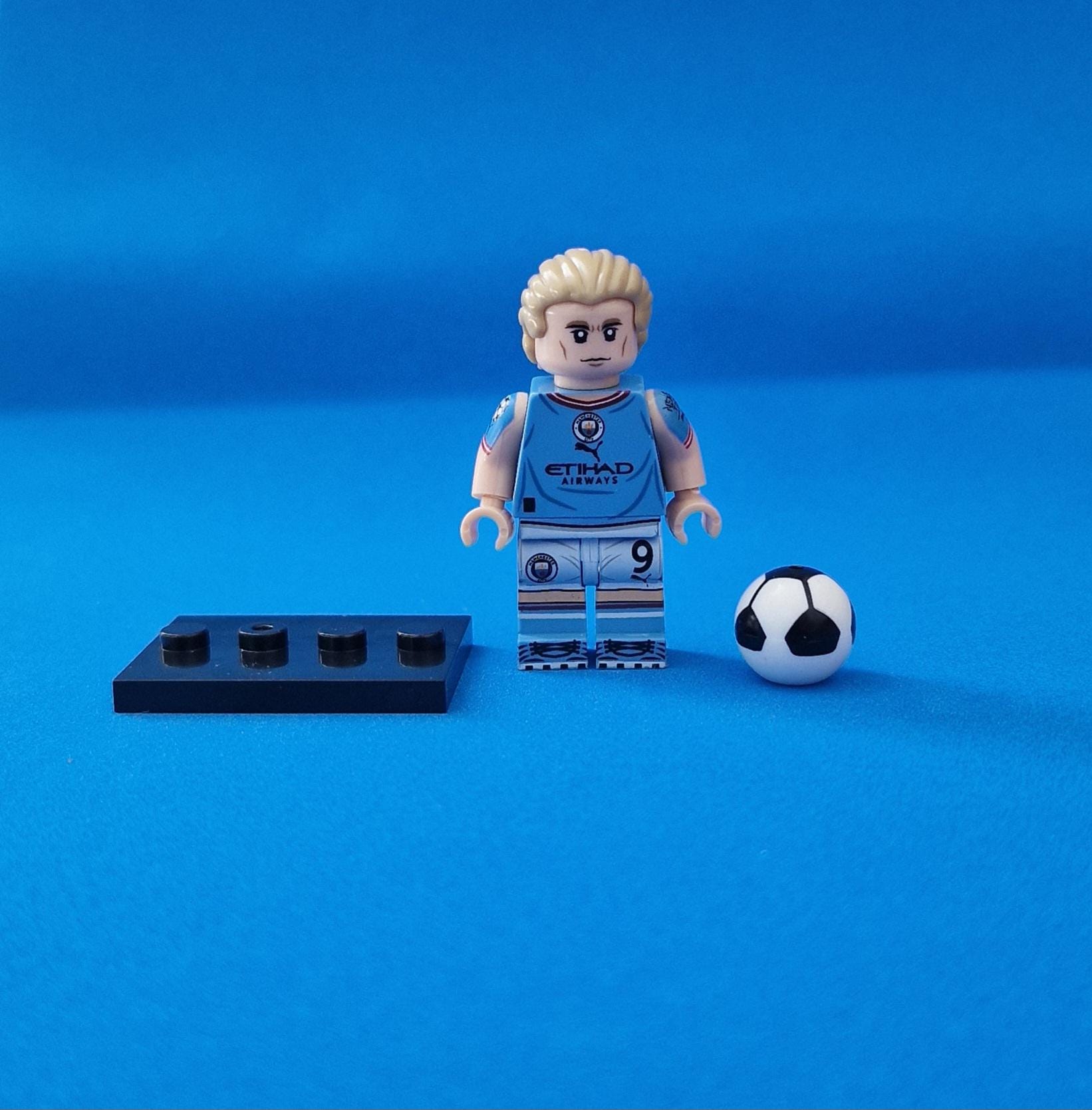 Soccer Players Lego Fan Gifts LEGO DFB Series German Football Team - Main Image