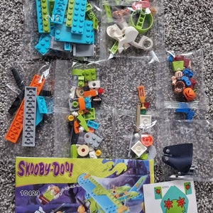 Scooby doo and Shaggy and the mystery plane set Custom Minifigure Brand New - Children and Adult Gifts