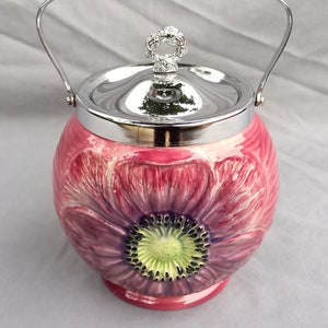 Exceptional 1930s Shorter & Son Anemone Biscuit Barrel, Art Deco Ceramic Jar