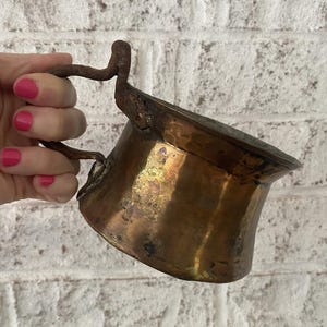 Vintage Hand Hammered Copper Pot Iron Handle Rustic Vessel