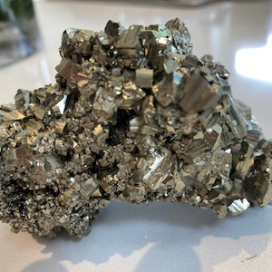Großer Pyrit Chunk aus Peru