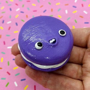 Cute macaron goofy sculpture| kawaii, polymer clay, funny face art, gift idea, unique, silly figurine, food sculpture, kitchen decor, bake