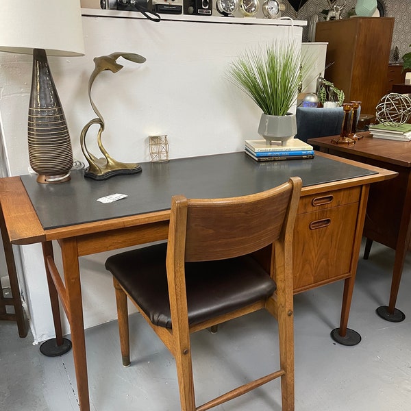 Founders Vintage MCM Desk by Jack Cartwright Walnut and Slate  1960s***FREE SHIPPING***