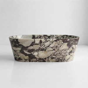 Handcrafted Calacatta Viola Marble Bathtub: Freestanding Stone Spa Tub