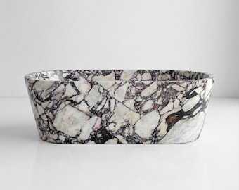 Handcrafted Italian Calacatta Viola Marble Bathtub: Freestanding Stone Spa Tub