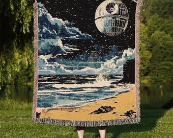 Star Wars Death Star Woven Blanket: Sci-Fi Tapestry Throw