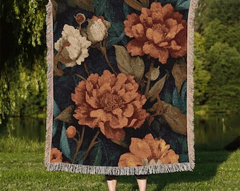 Vintage Floral Woven Blanket: Cottagecore Tapestry Throw