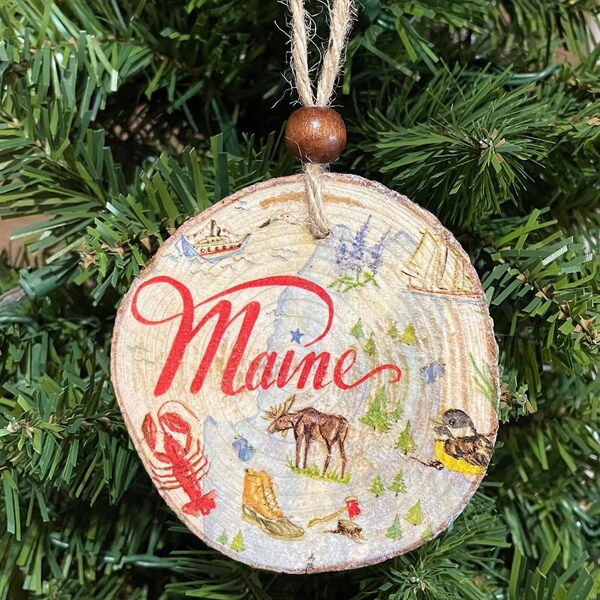 Wooden Decoupage “Maine” Ornament, Wood slice ornament